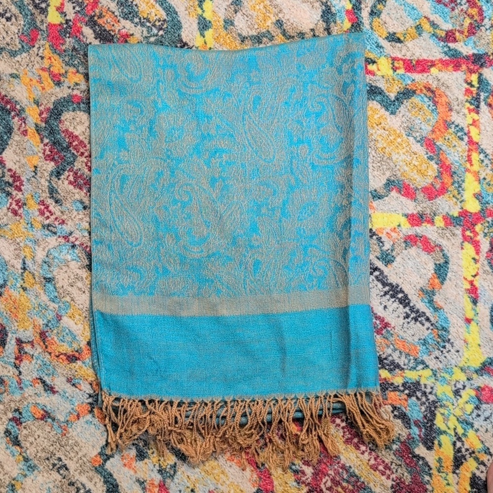 NWOT Indian paisely scarf / wrap / stole turquoise and tan